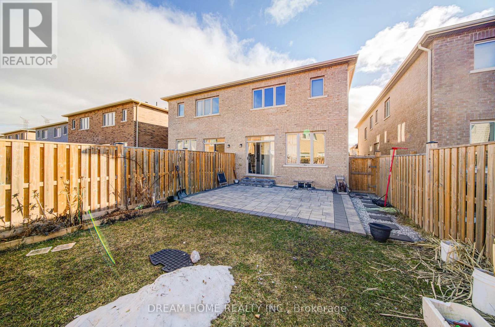 66 MOHANDAS DRIVE - 39