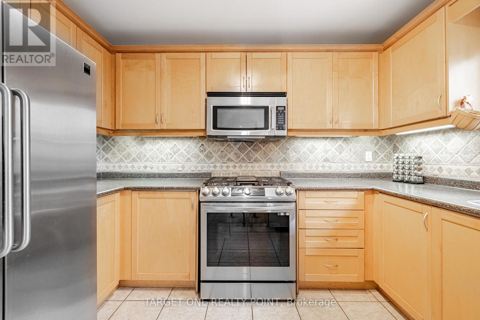 36 PRINCE DRIVE - 11