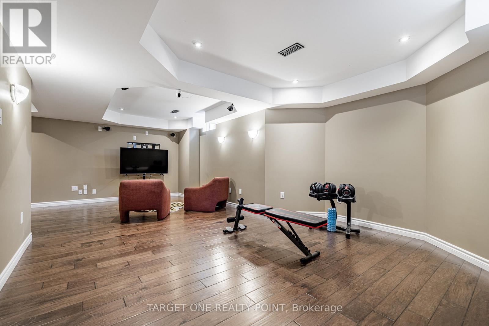 36 PRINCE DRIVE - 27