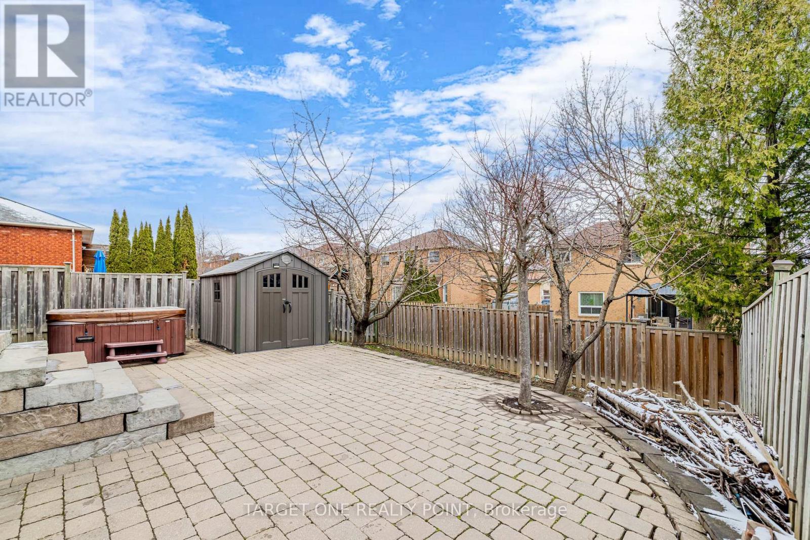 36 PRINCE DRIVE - 31