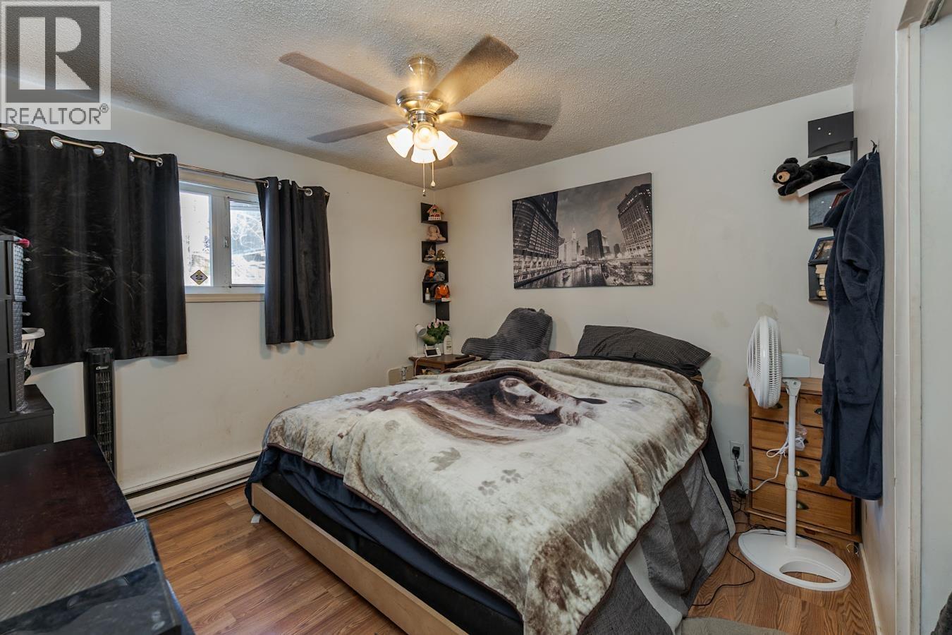 239 FERN CRESCENT - 15