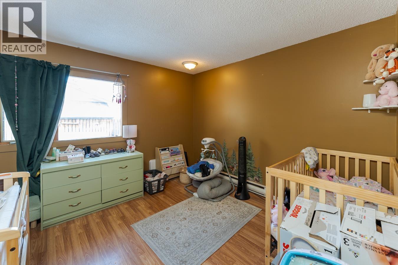 239 FERN CRESCENT - 13