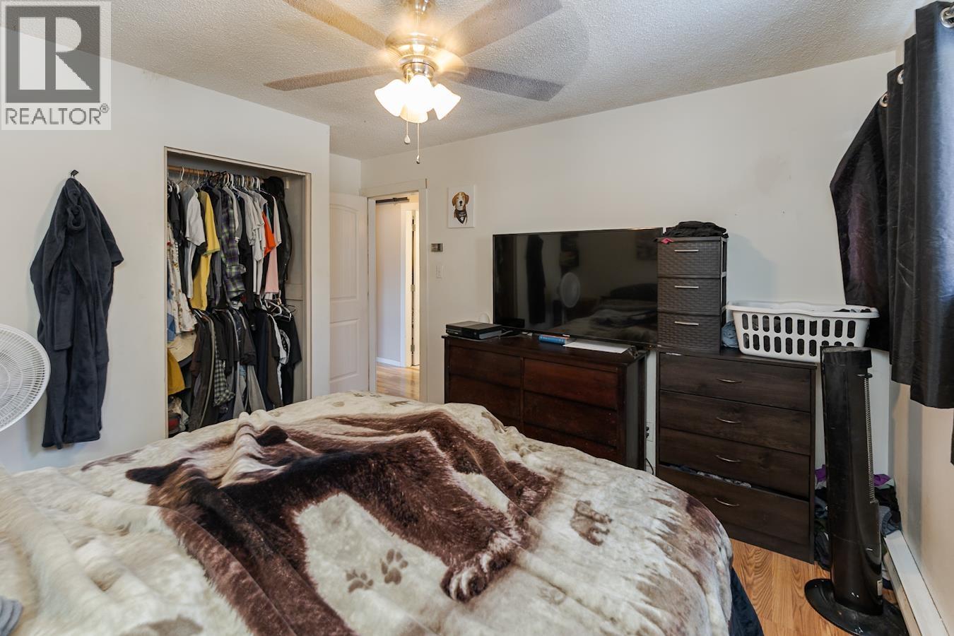 239 FERN CRESCENT - 14