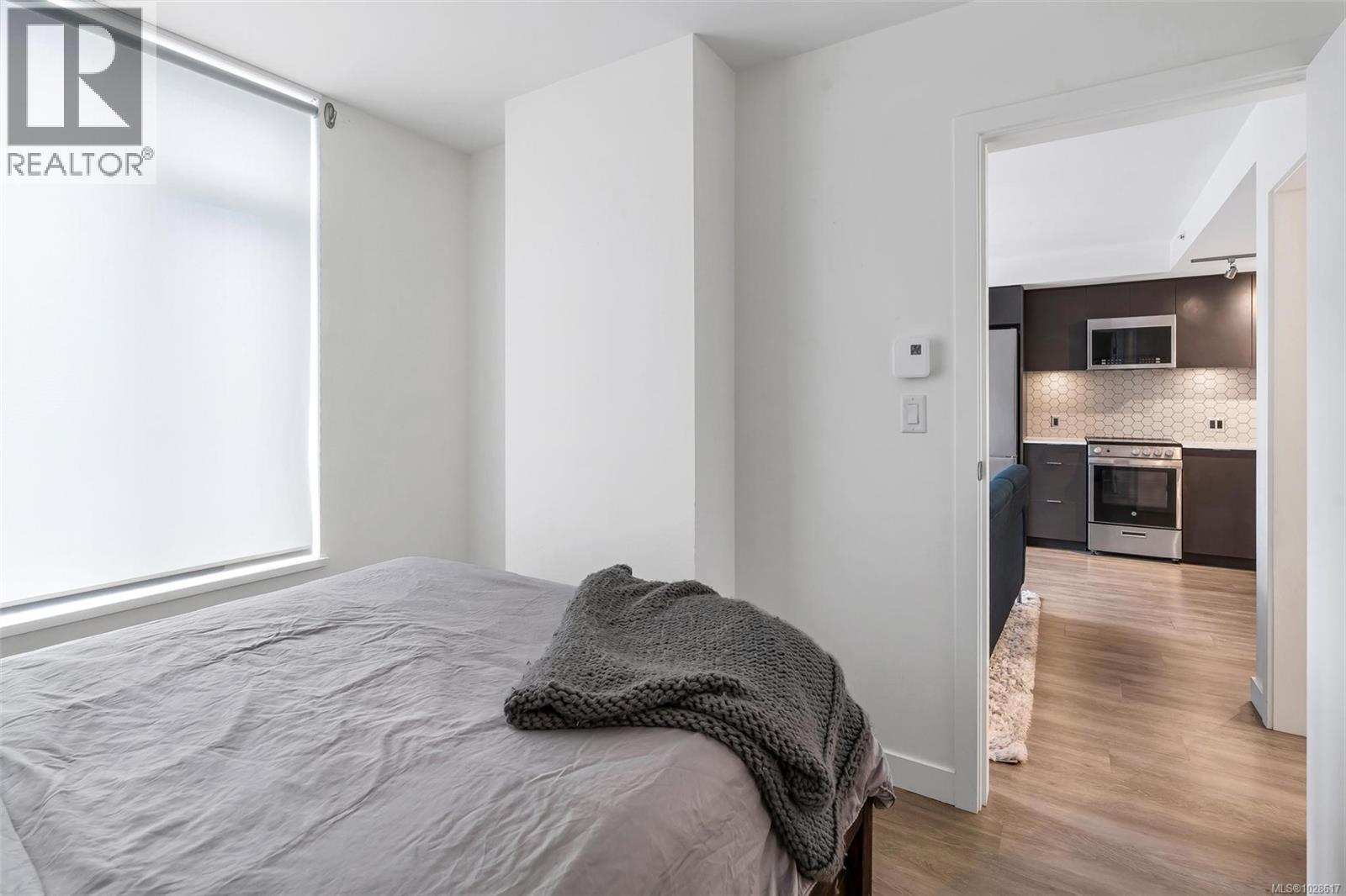 #1804 845 Johnson St - 12