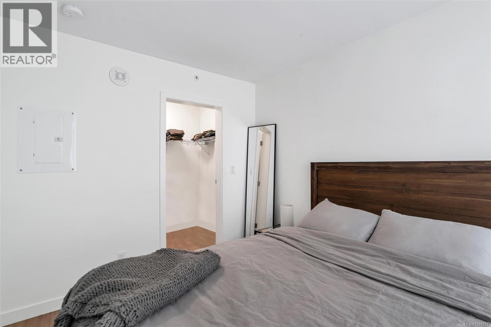 #1804 845 Johnson St - 14