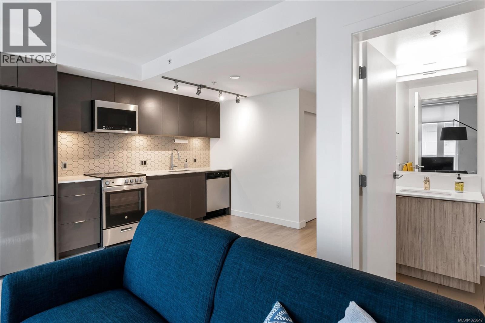 #1804 845 Johnson St - 16