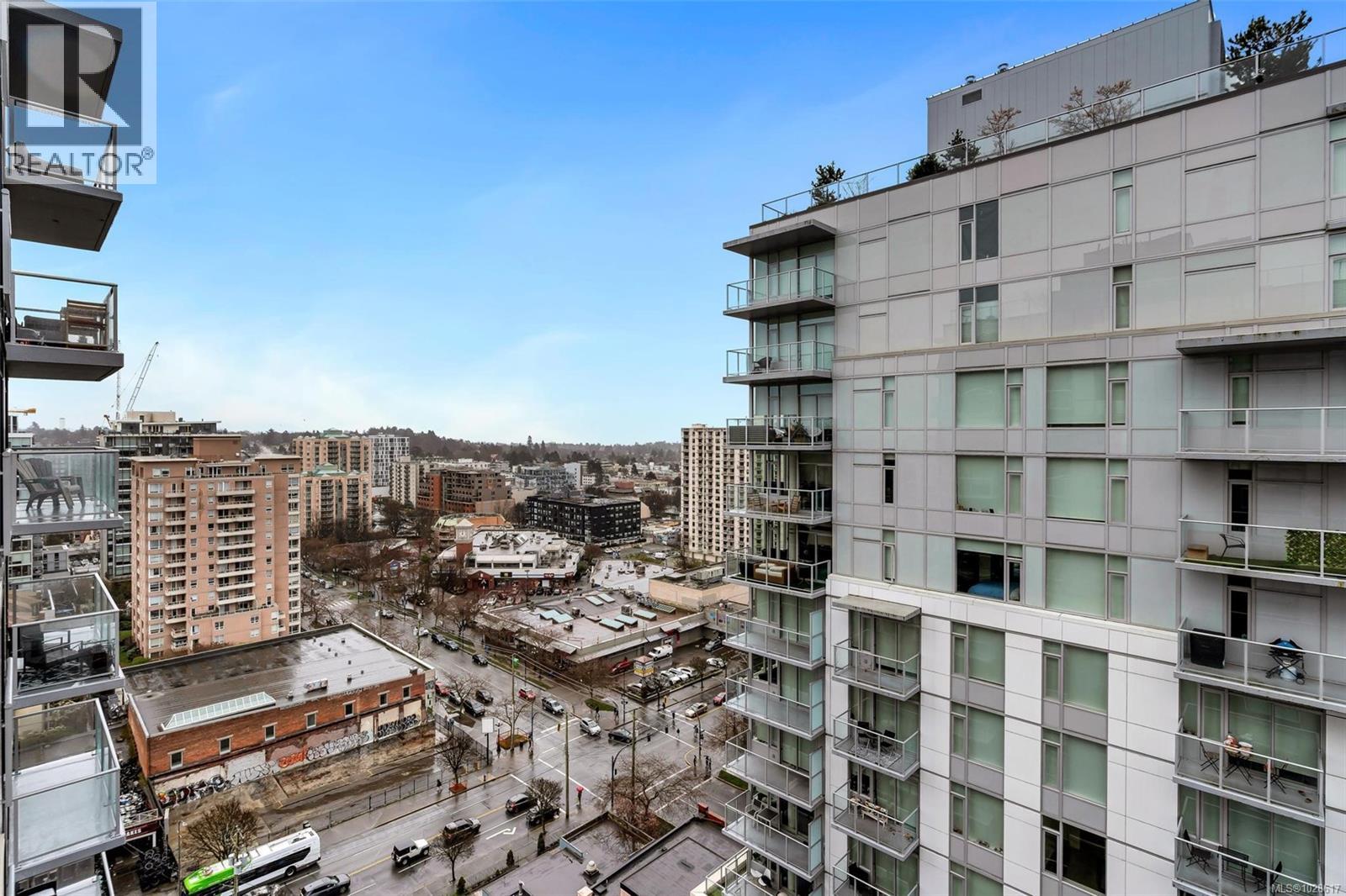 #1804 845 Johnson St - 18