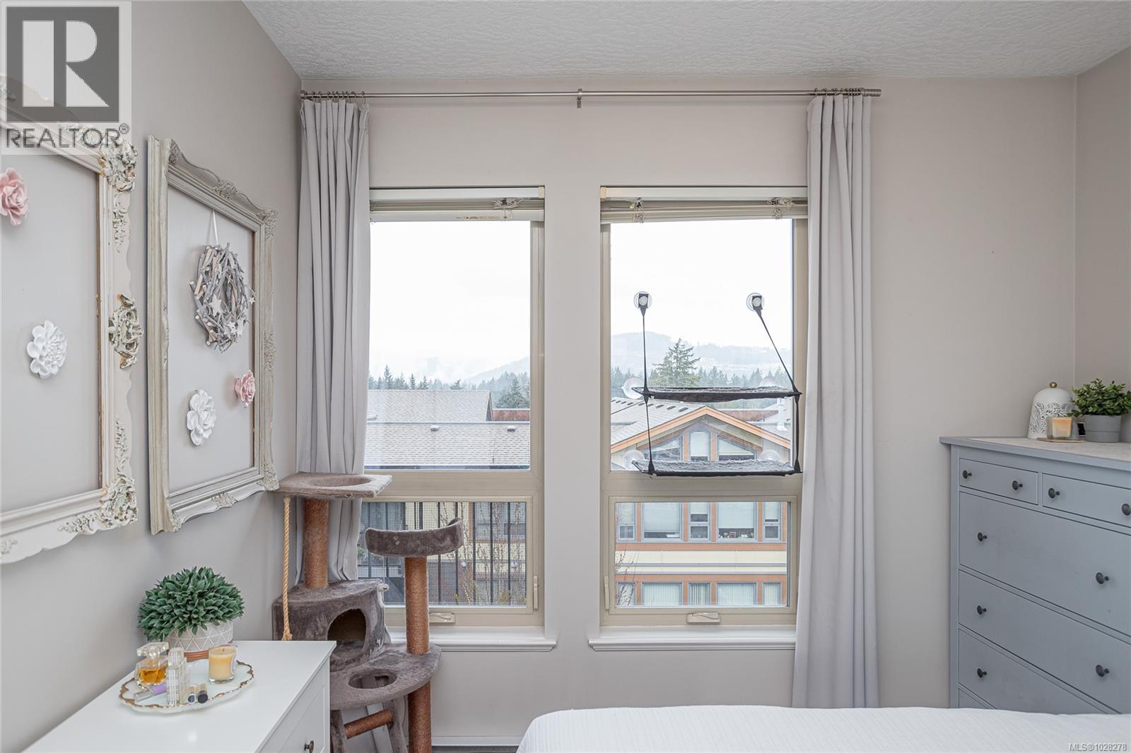 #402 3240 JACKLIN RD - 13