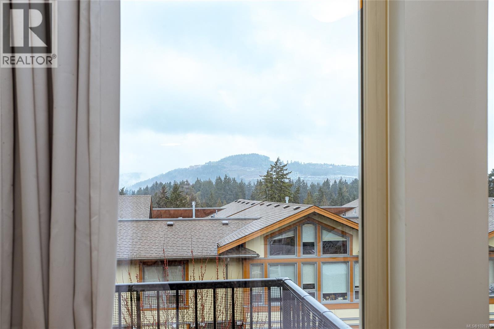 #402 3240 JACKLIN RD - 14