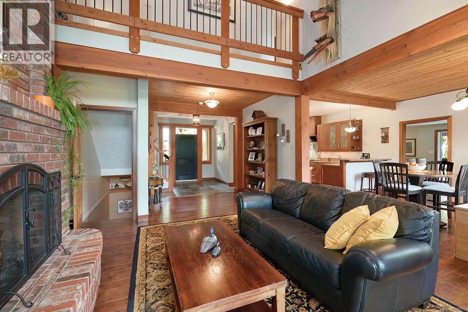 1858 TAYLOR WALK - 10