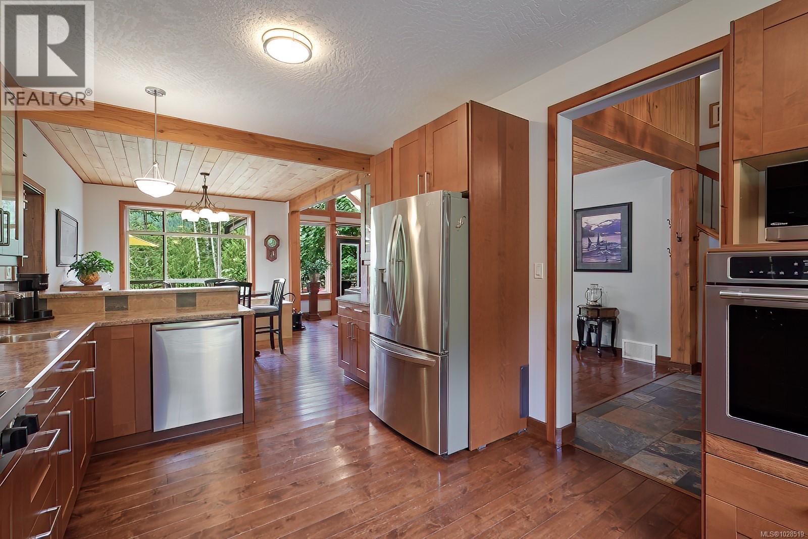 1858 TAYLOR WALK - Image 3