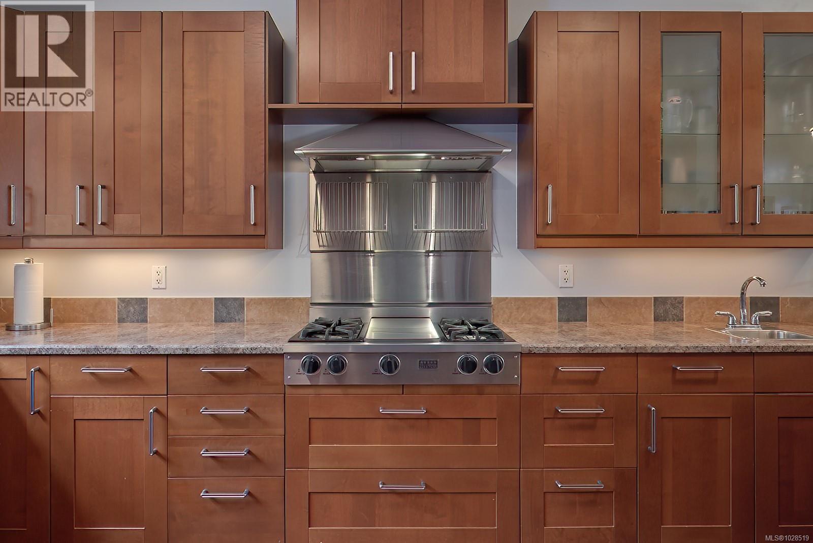 1858 TAYLOR WALK - 38