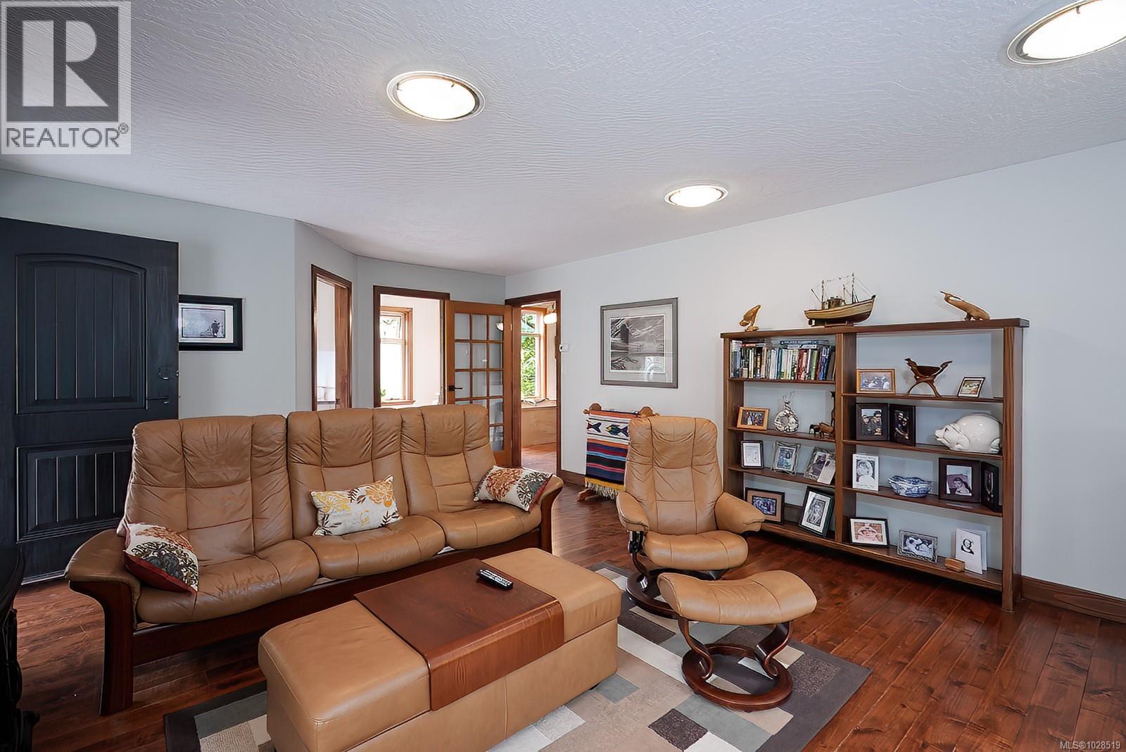 1858 TAYLOR WALK - 71