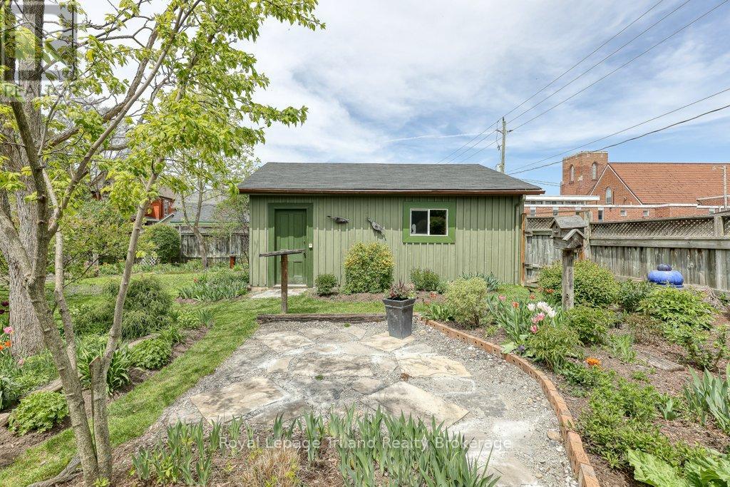 94 ROLPH STREET - 42