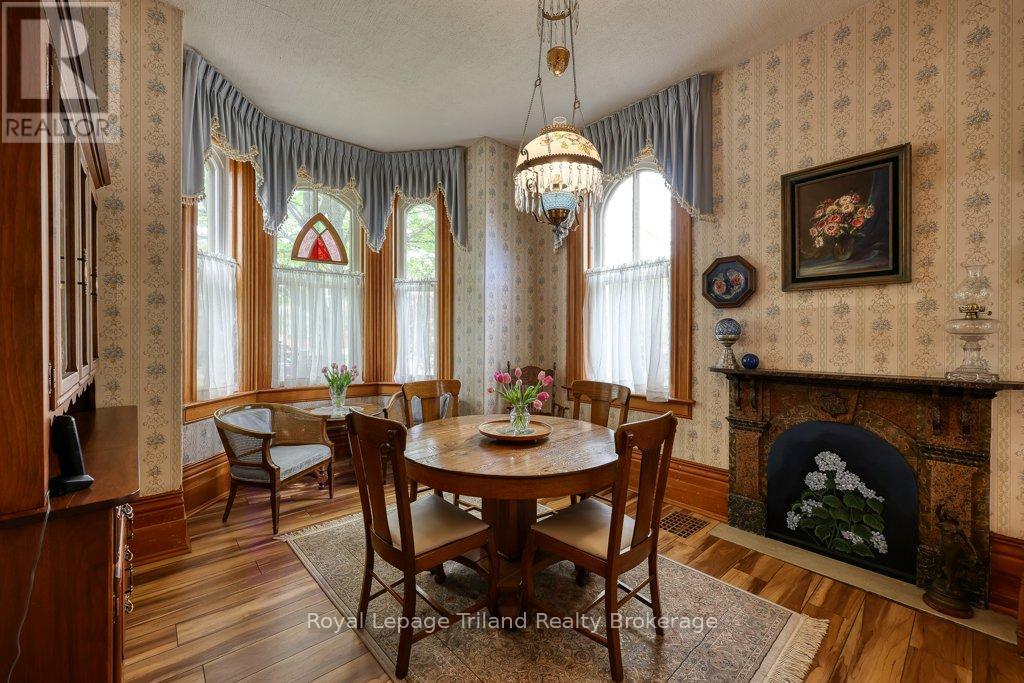 94 ROLPH STREET - 7