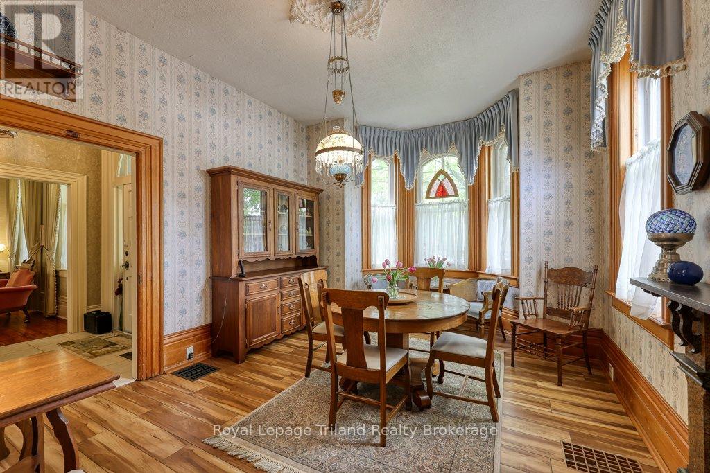 94 ROLPH STREET - 8