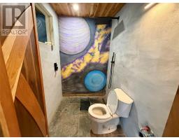120 East Valley Road thumbnail 9