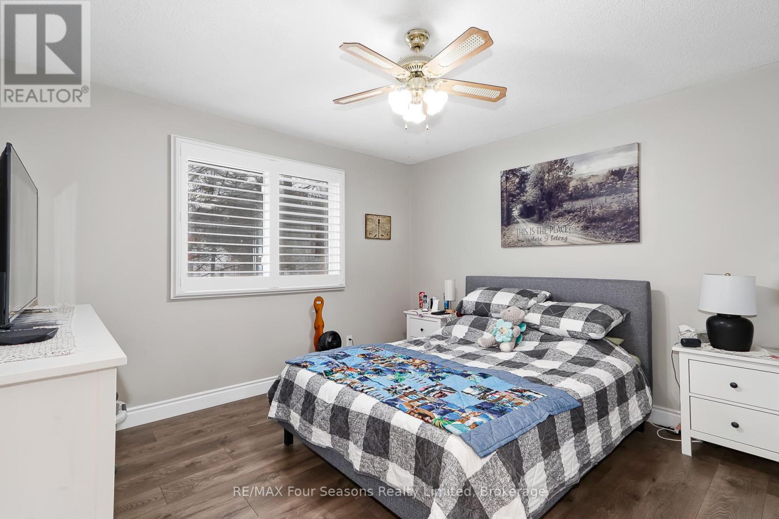 218 DATAS DRIVE - 16