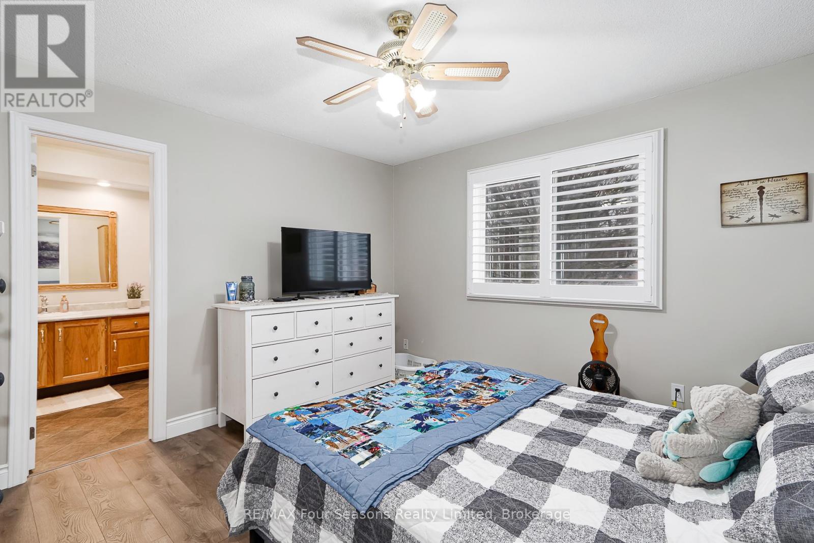 218 DATAS DRIVE - 18