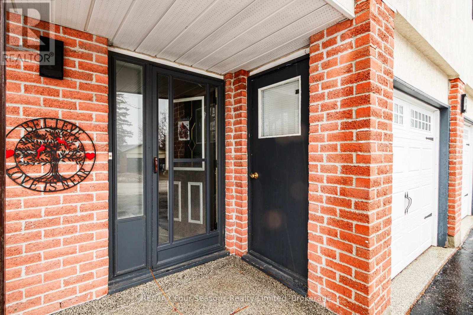 218 DATAS DRIVE - 4
