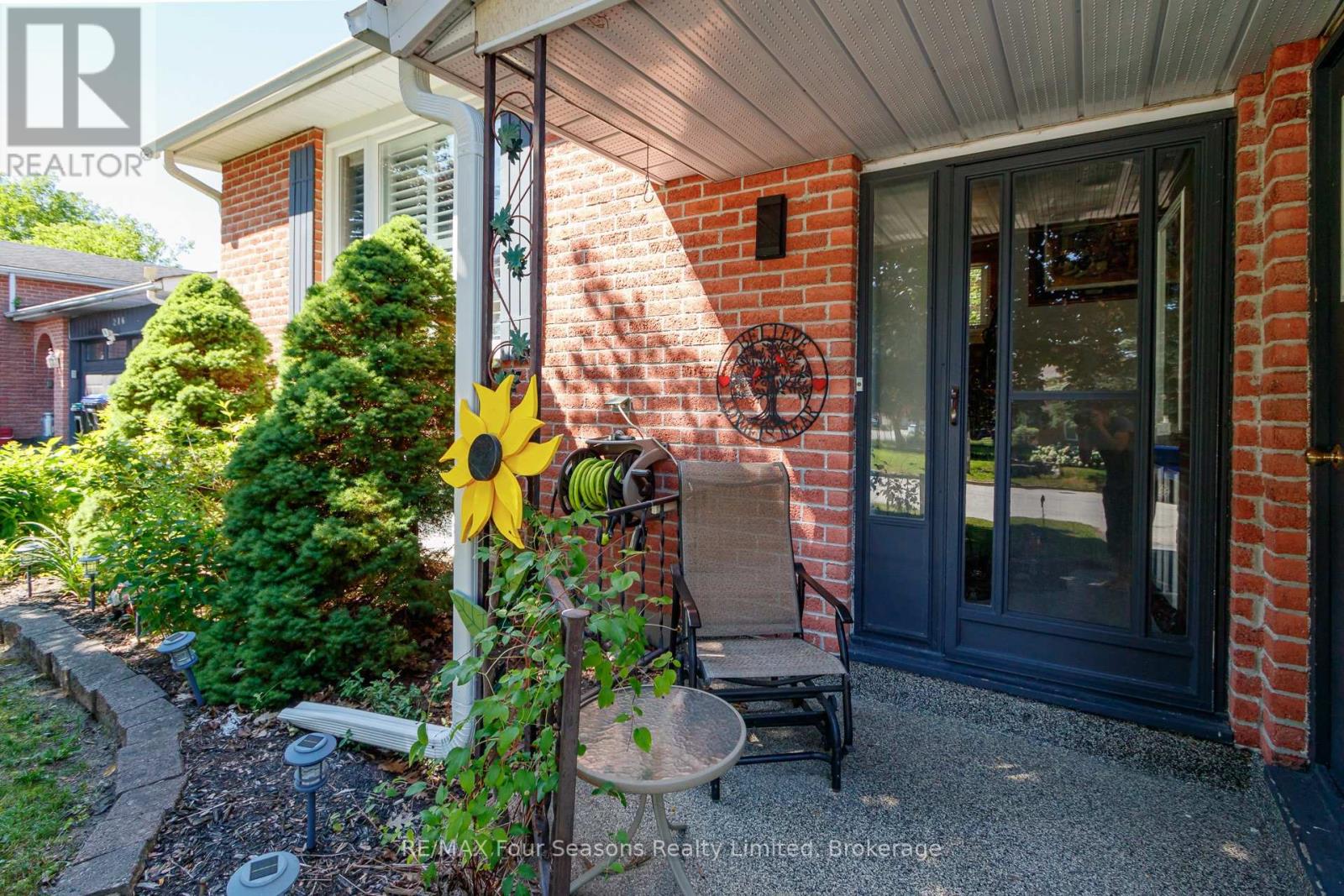218 DATAS DRIVE - 5