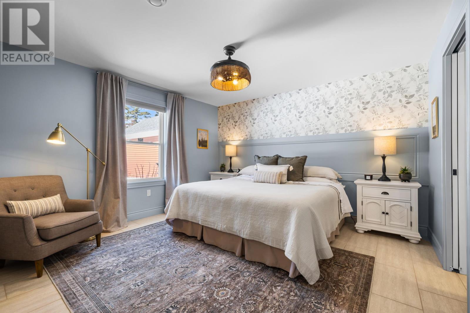 38-102 SCHOOLHOUSE LANE - 24