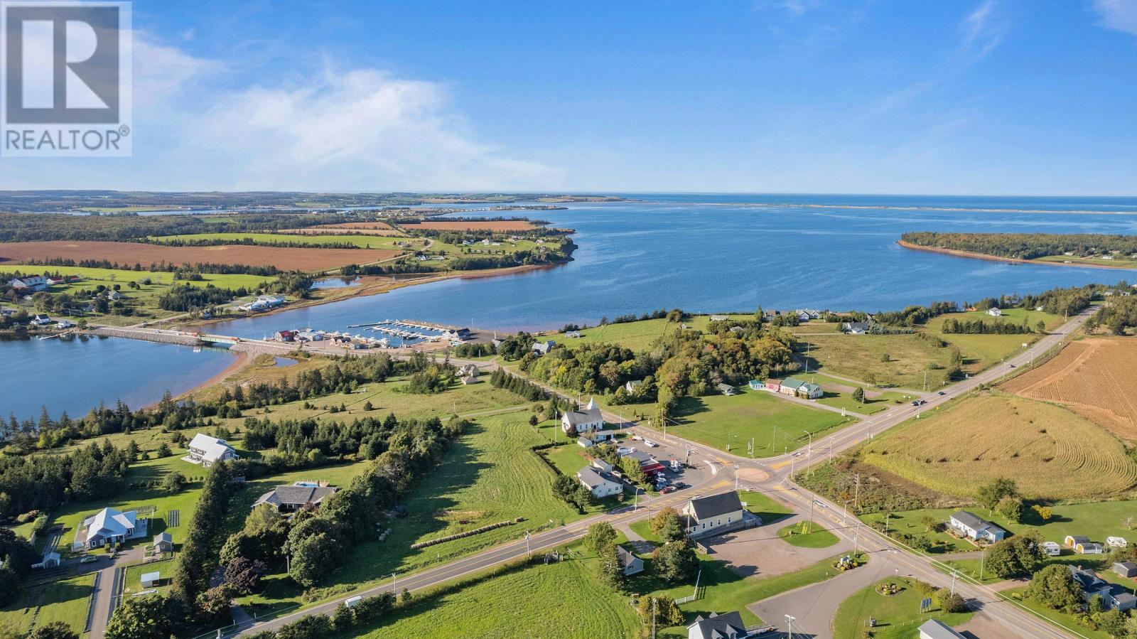 38-102 SCHOOLHOUSE LANE - 35