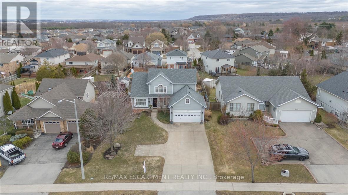 4021 MOUNTAIN STREET — photo 34
