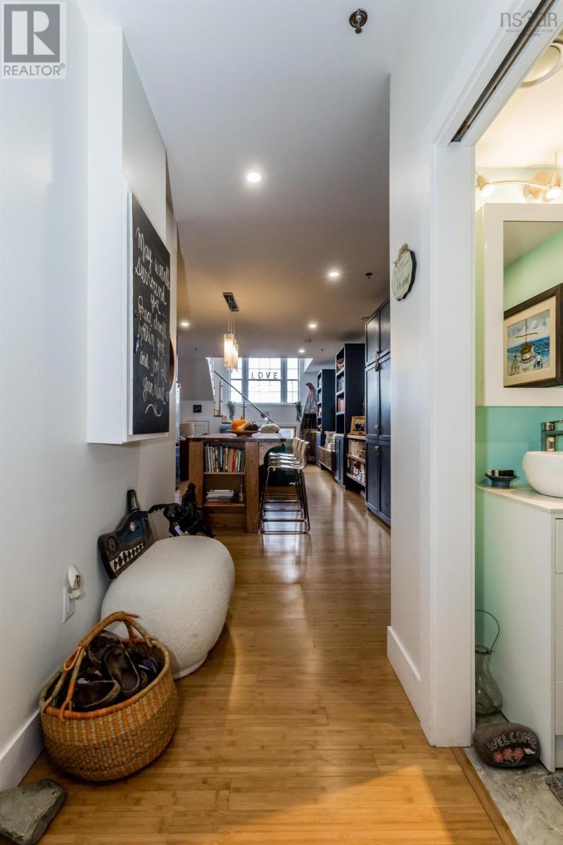 Property 23 of 39 of 204 151 Ritchie Street