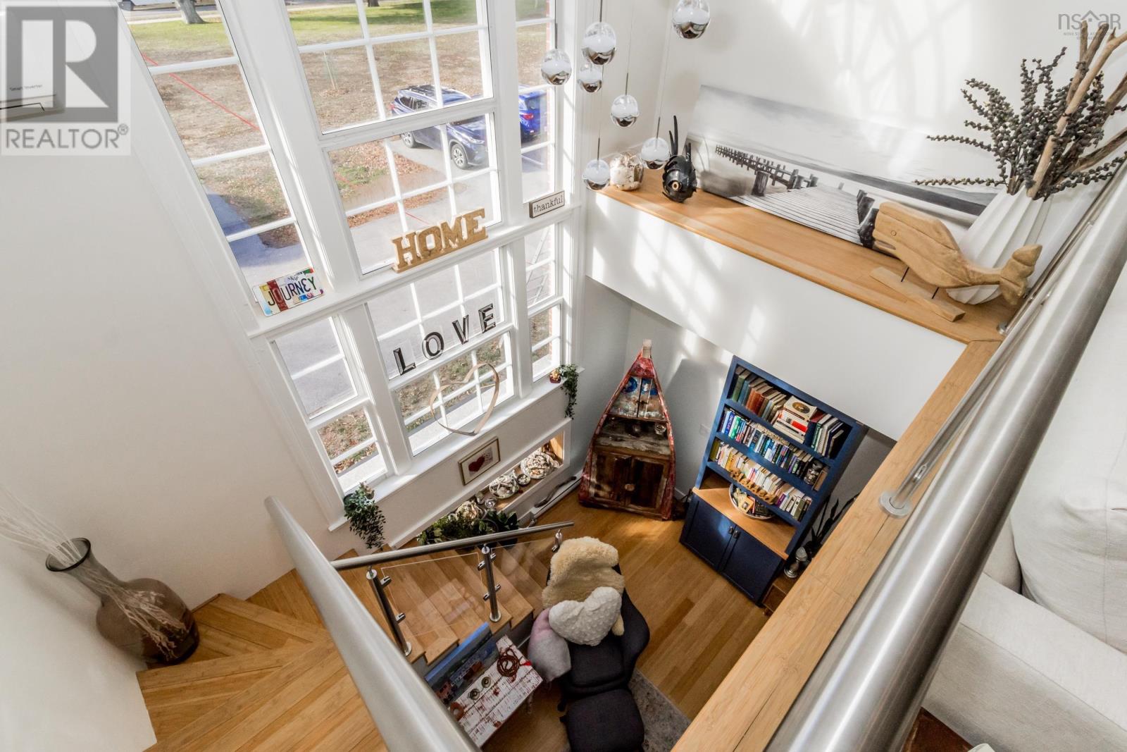 Property 27 of 39 of 204 151 Ritchie Street