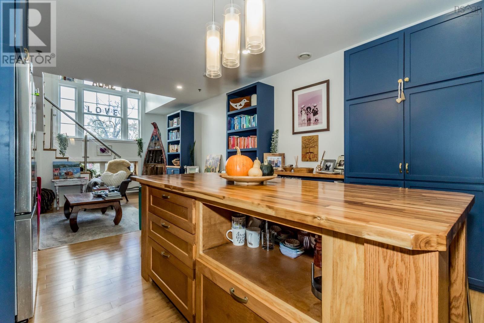 Property 25 of 39 of 204 151 Ritchie Street