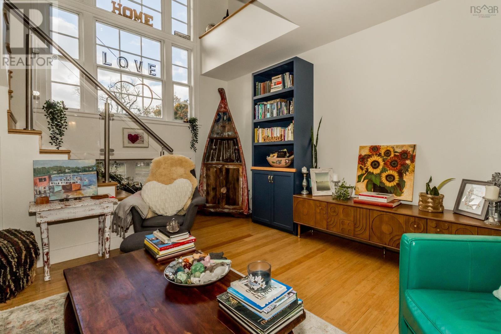 Property 32 of 39 of 204 151 Ritchie Street