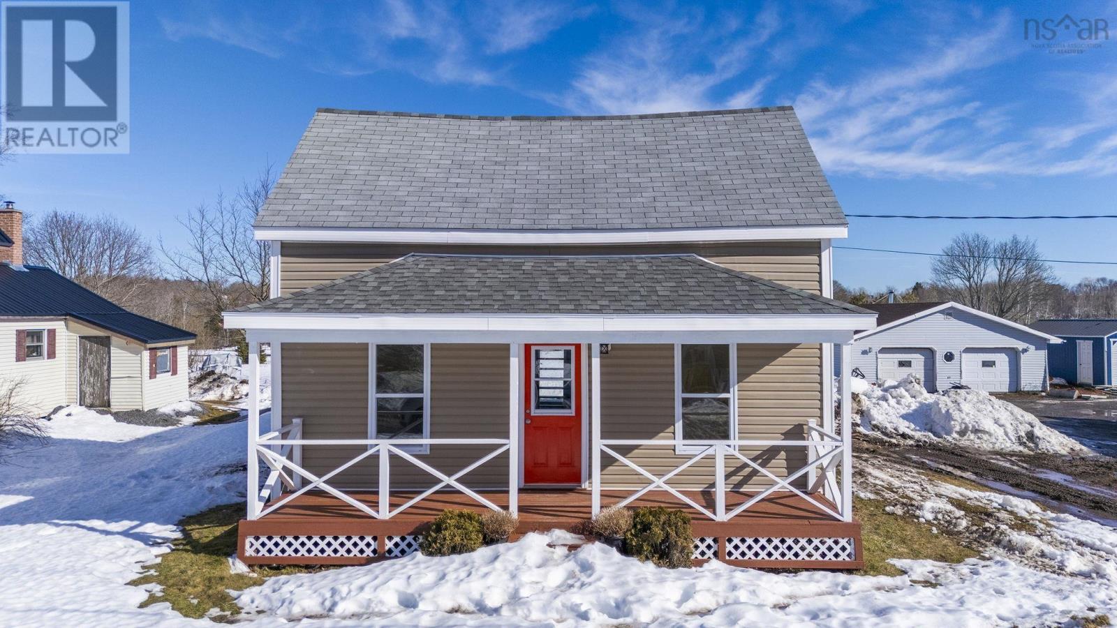 Property 21 of 50 of 2172 North Street