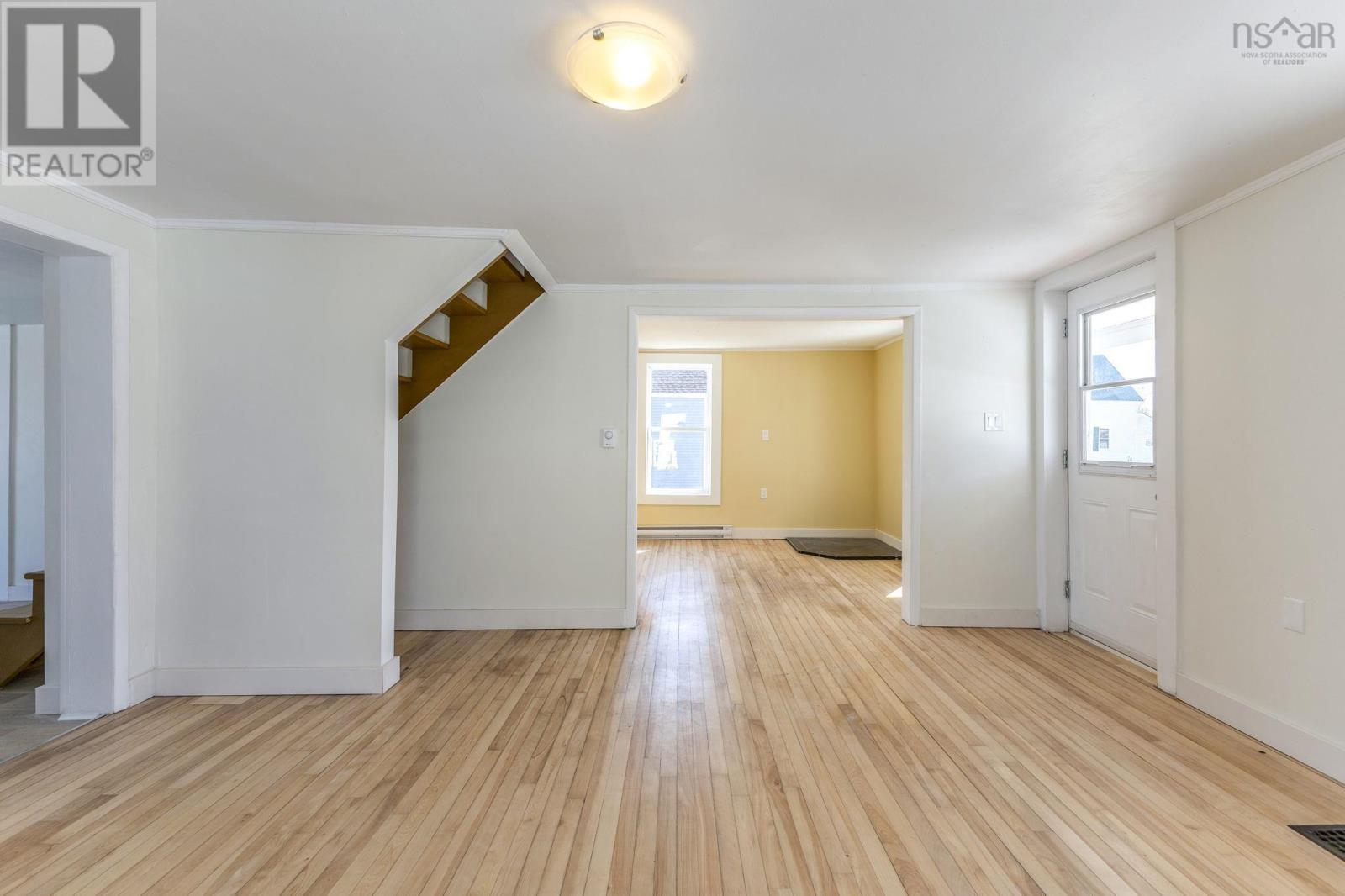 Property 22 of 50 of 2172 North Street