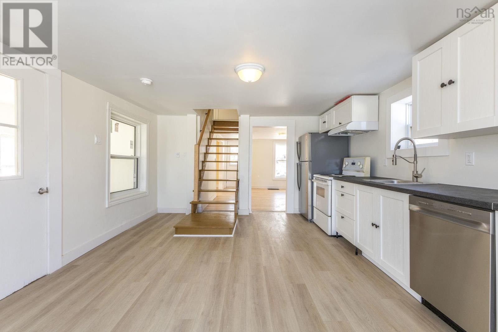 Property 45 of 50 of 2172 North Street