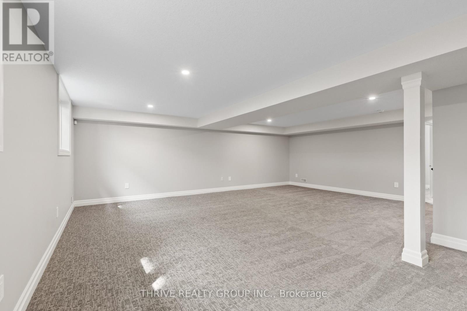 #1 1061 EAGLETRACE DRIVE - 45