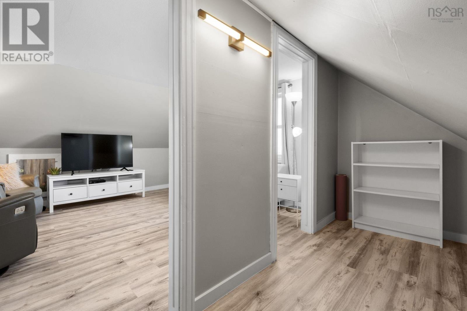 Property 33 of 51 of 143 Oxley Steele Road