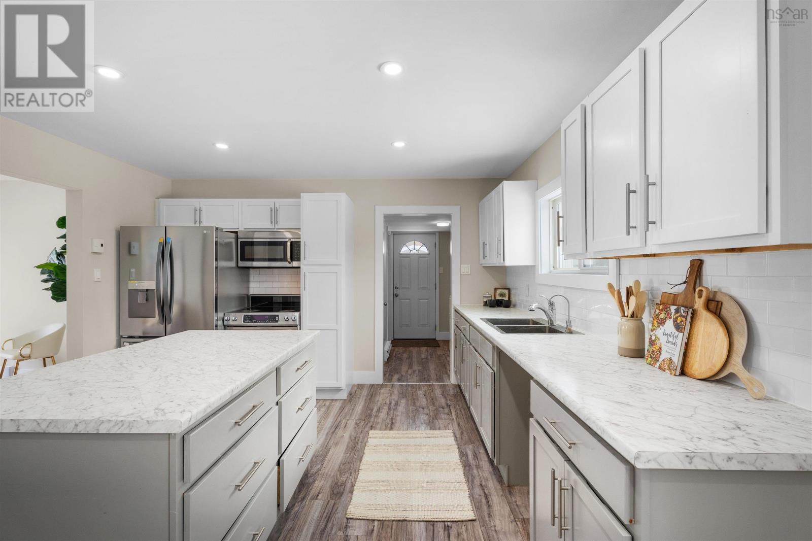 Property 46 of 49 of 1031 Wentworth Road