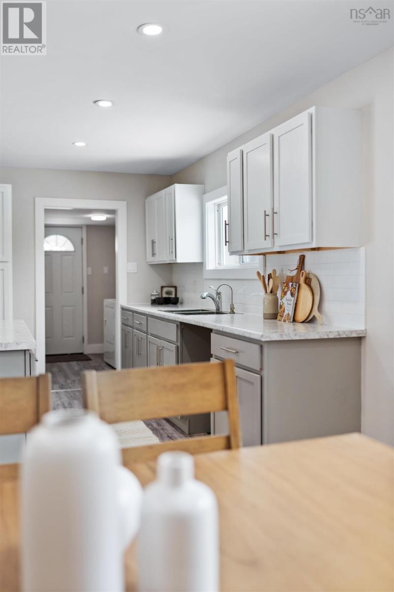 Property 35 of 49 of 1031 Wentworth Road