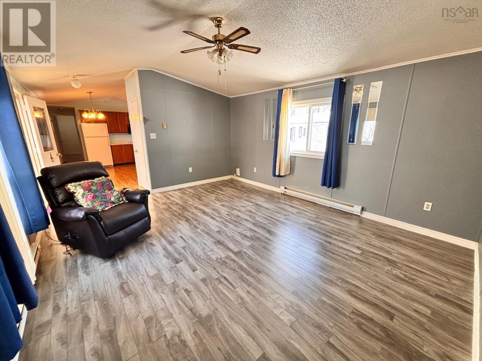 Property 3 of 11 of 17 Summer Crescent