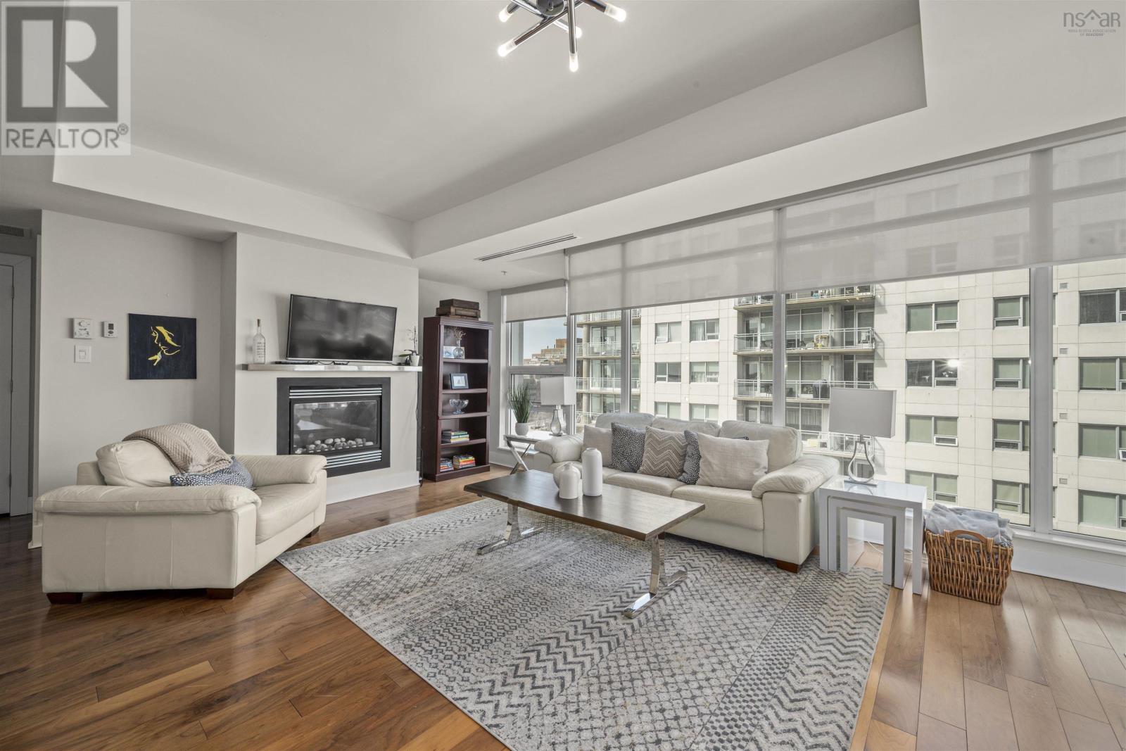 Property 5 of 26 of 806 31 Kings Wharf Place