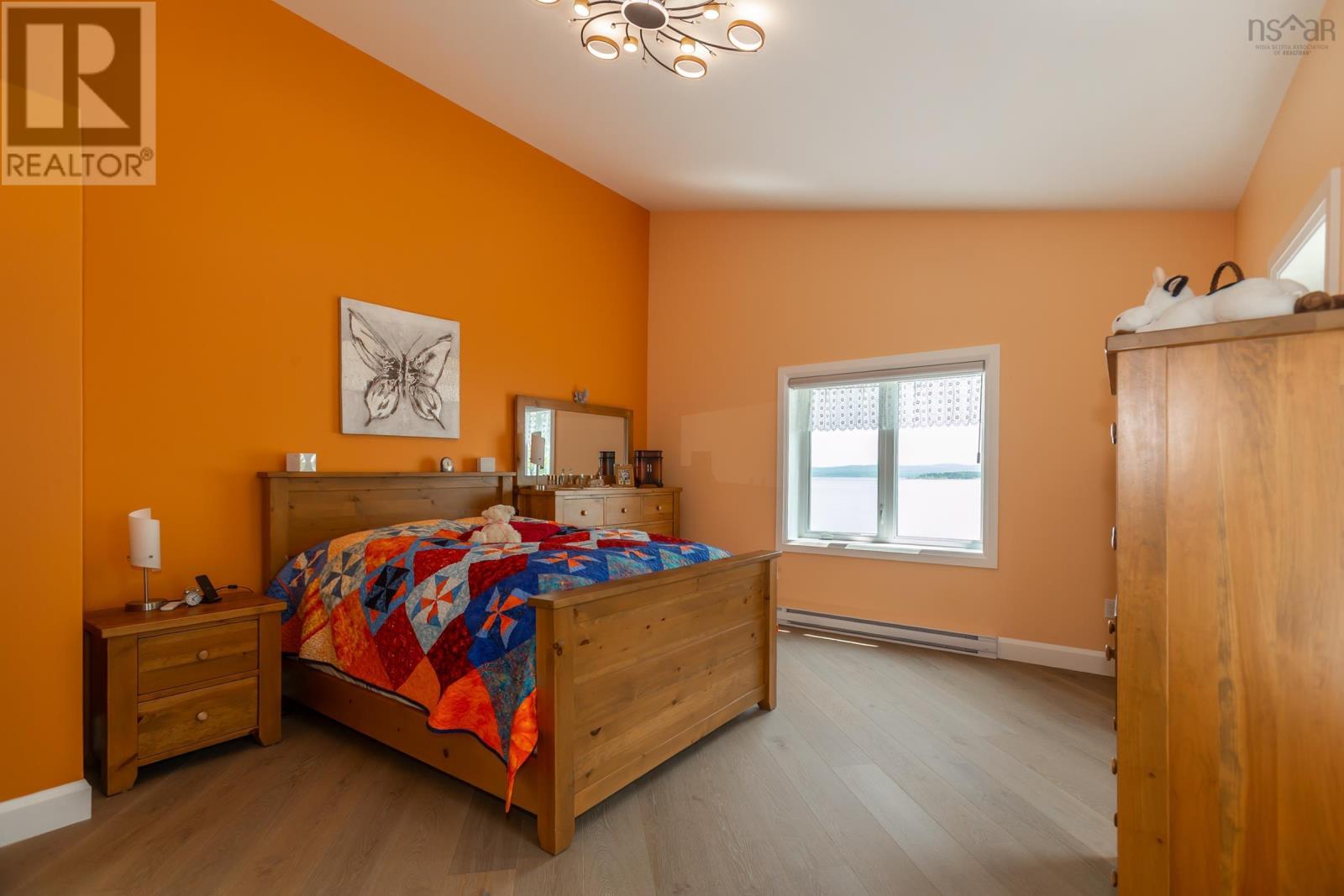 Property 8 of 50 of 2918 Granville Road