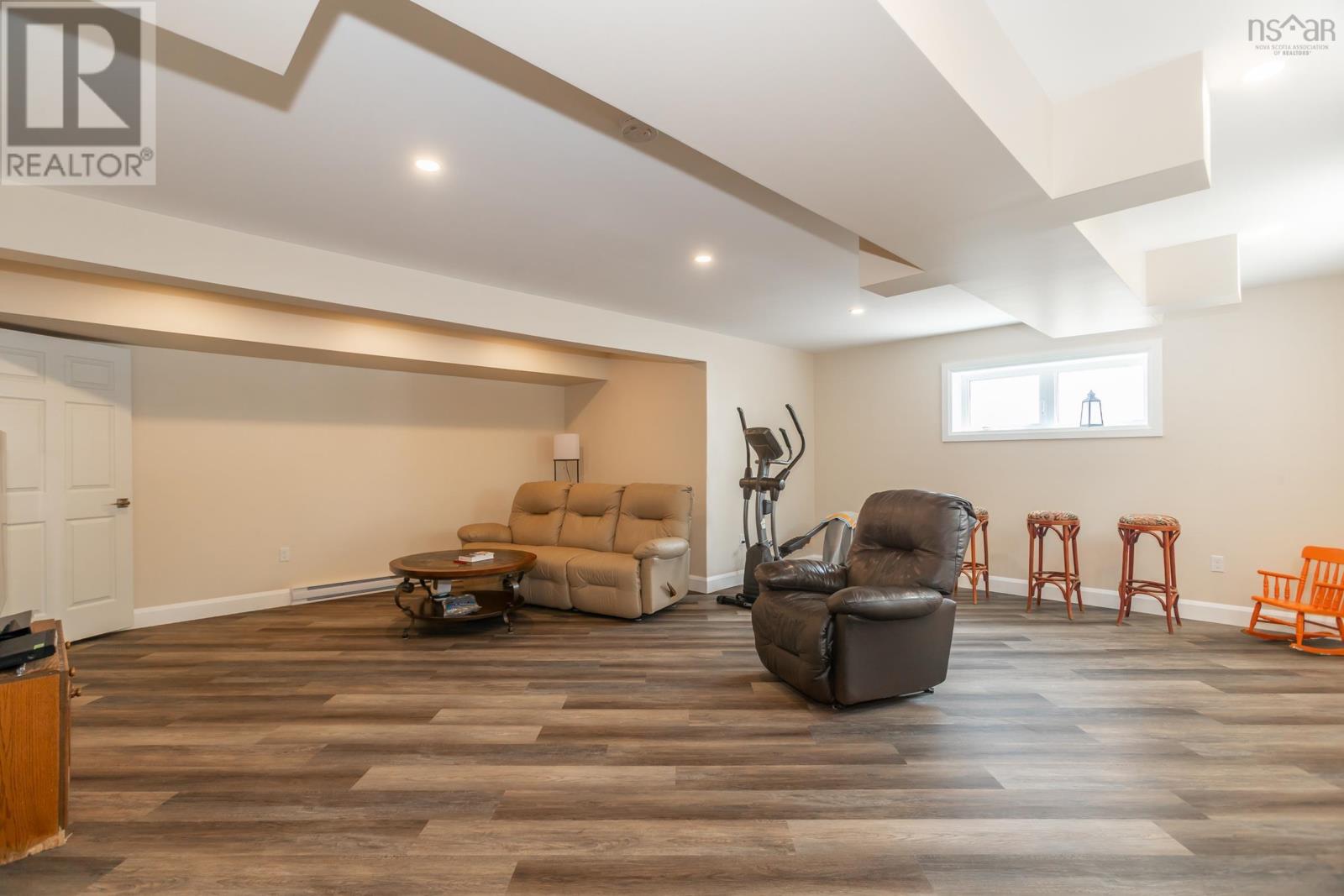 Property 49 of 50 of 2918 Granville Road