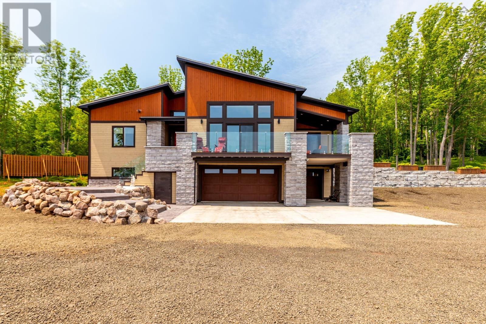 Property 11 of 50 of 2918 Granville Road