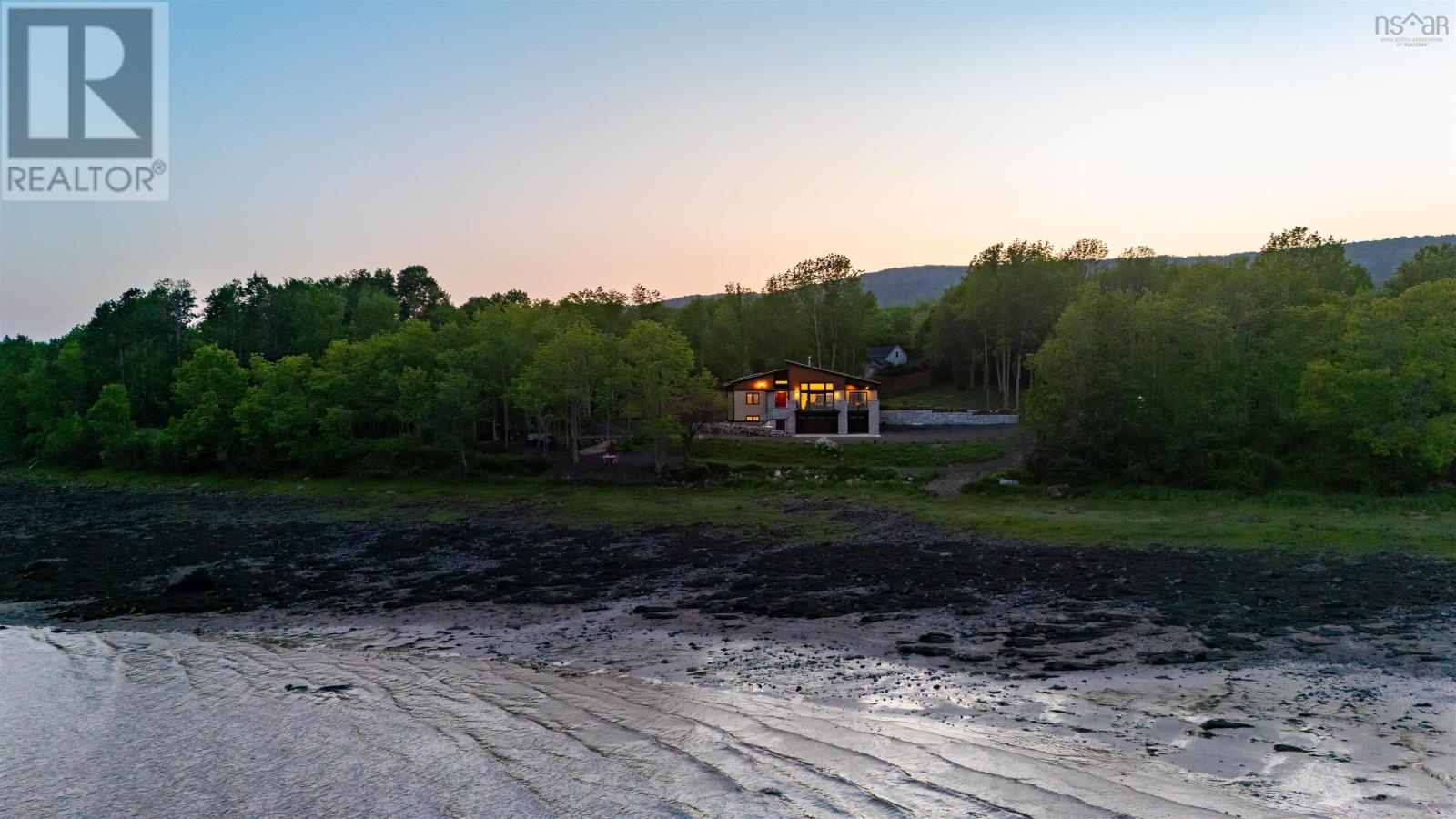 Property 2 of 50 of 2918 Granville Road