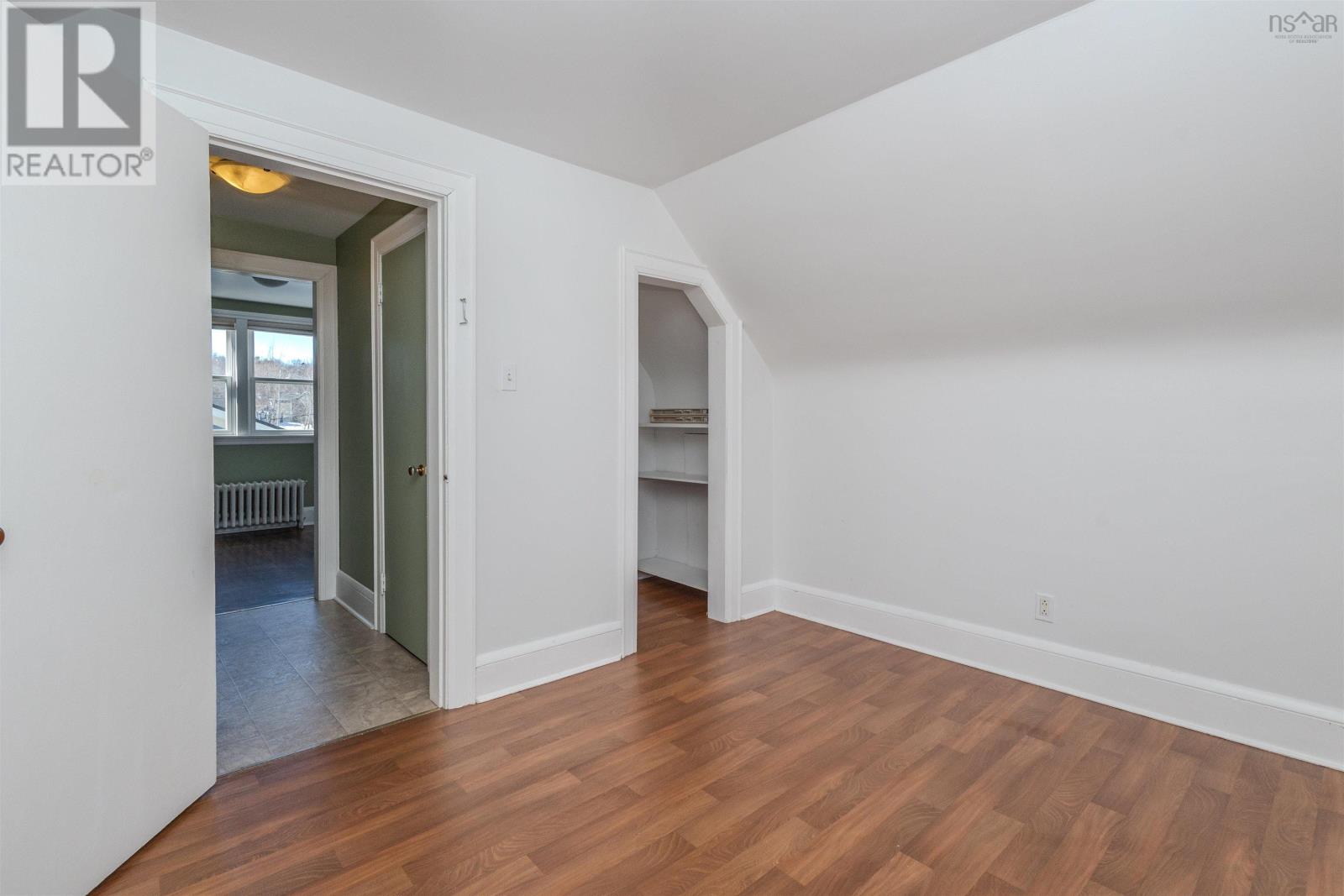 Property 8 of 32 of 44 Archibald Avenue