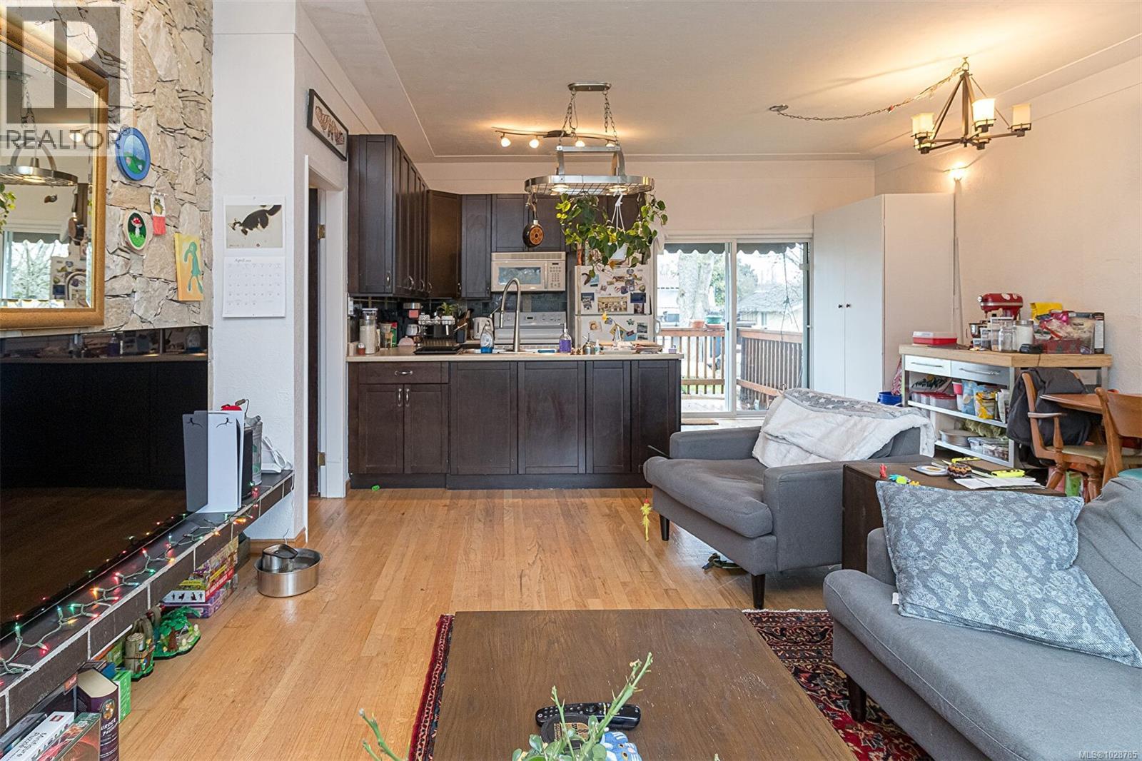 Single Family House for Sale in  Lang St Victoria 