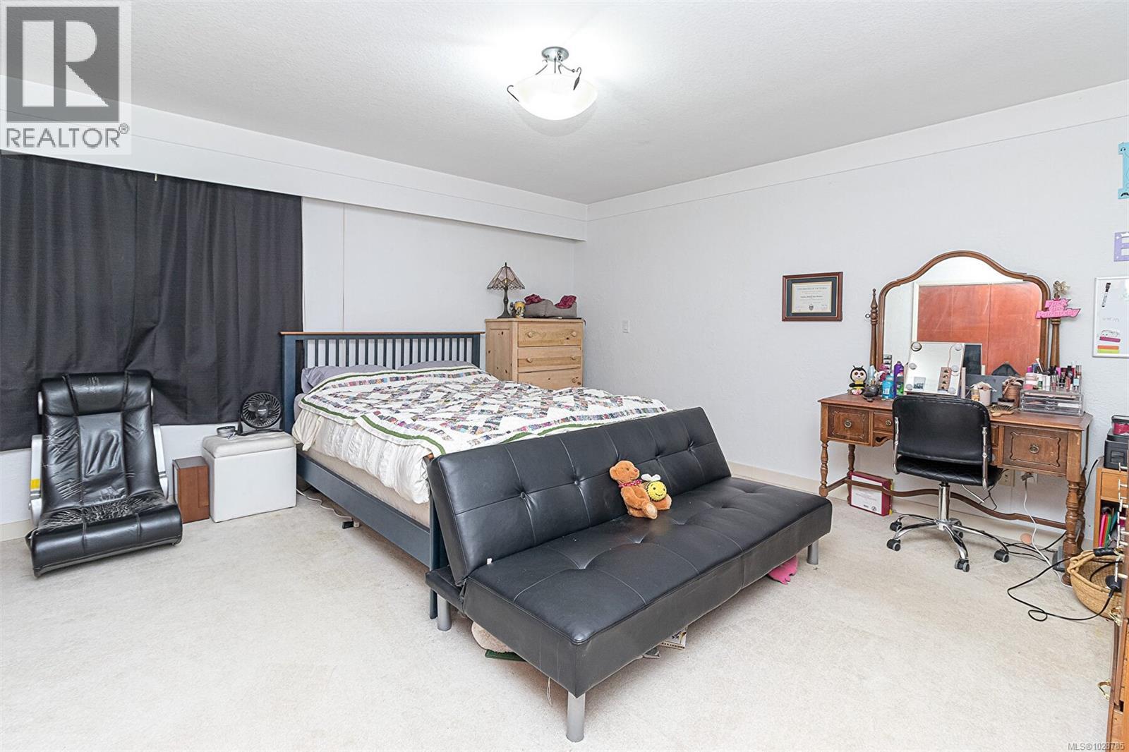 Single Family House for Sale in  Lang St Victoria 