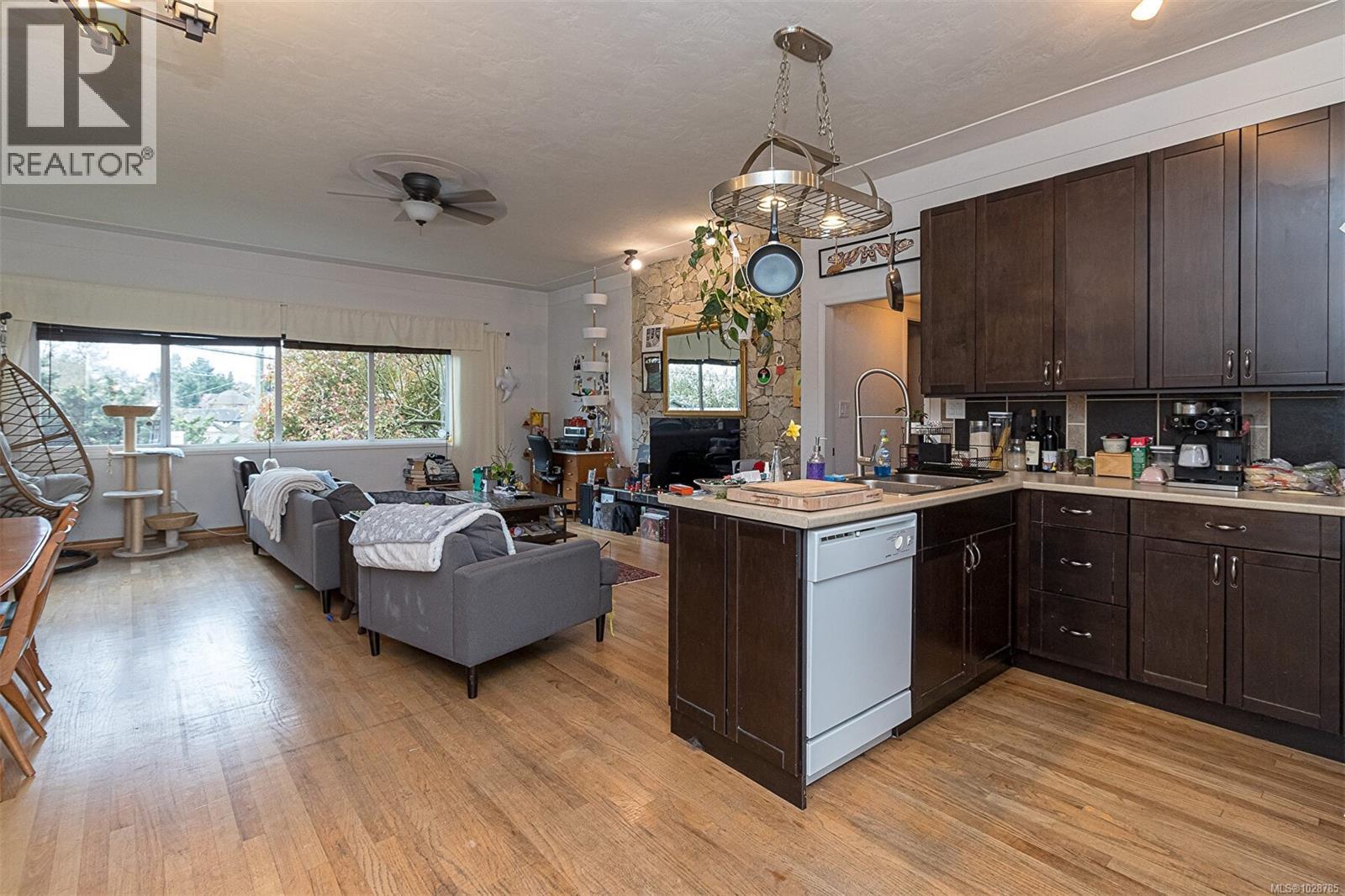 Single Family House for Sale in  Lang St Victoria 