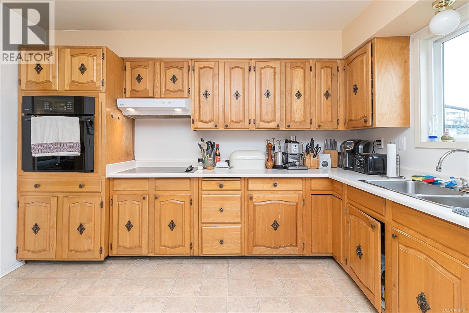 Single Family House for Sale in  Lang St Victoria 